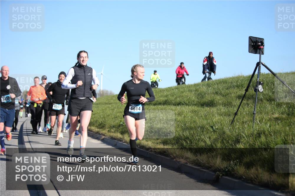 06.04.2025 - 44. Internationalen Wilhelmsburger Insellauf Jannik Wohlers http://msf.ph/oto/7613021 06.04.2025 09:29:18 Laufen 3232, 4502, 4614 meine-sportfotos.de