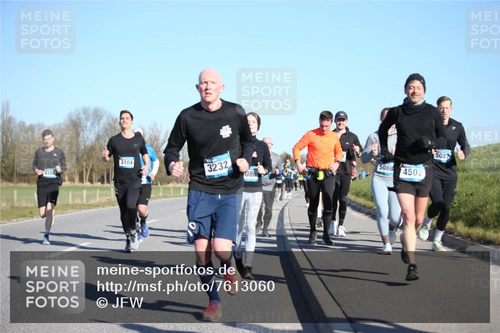 06.04.2025 - 44. Internationalen Wilhelmsburger Insellauf Jannik Wohlers http://msf.ph/oto/7613060 06.04.2025 09:29:19 Laufen 3104, 4186, 3232, 086, 5088, 5087, 4502 meine-sportfotos.de