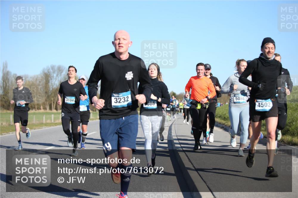 06.04.2025 - 44. Internationalen Wilhelmsburger Insellauf Jannik Wohlers http://msf.ph/oto/7613072 06.04.2025 09:29:20 Laufen 3104, 4337, 3232, 5088, 086, 4502 meine-sportfotos.de