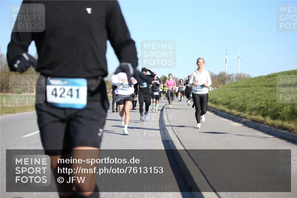 06.04.2025 - 44. Internationalen Wilhelmsburger Insellauf Jannik Wohlers http://msf.ph/oto/7613153 06.04.2025 09:29:24 Laufen 3446, 3654, 4241 meine-sportfotos.de