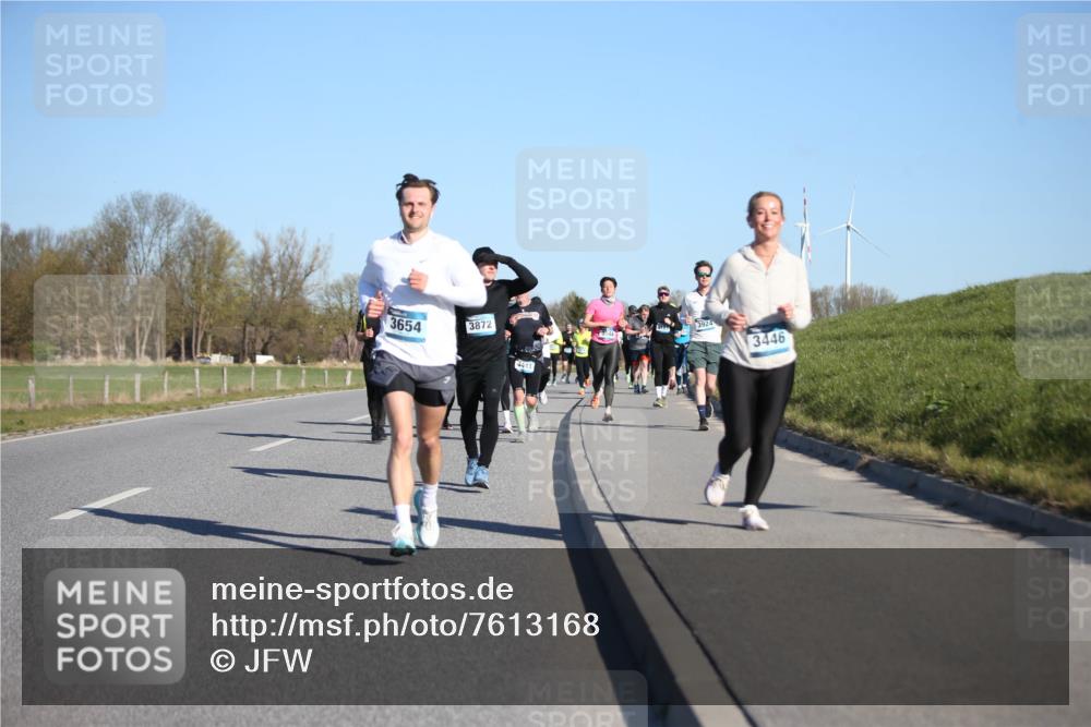 06.04.2025 - 44. Internationalen Wilhelmsburger Insellauf Jannik Wohlers http://msf.ph/oto/7613168 06.04.2025 09:29:25 Laufen 3654, 3872, 3924, 3446 meine-sportfotos.de