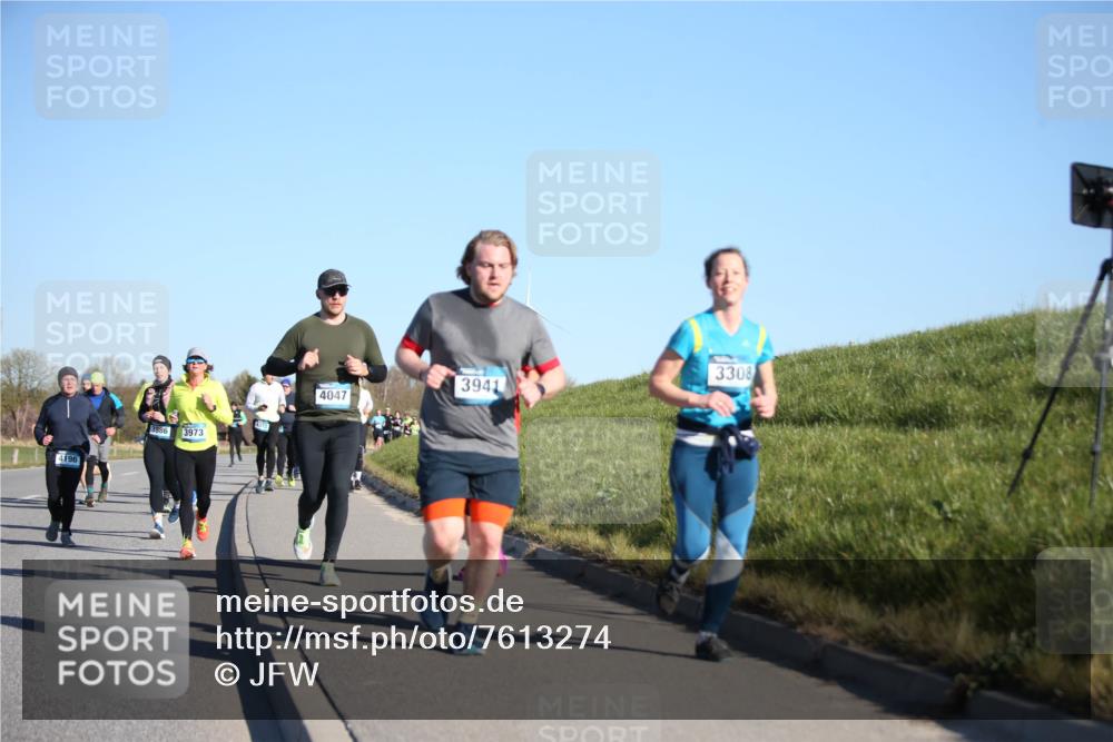 06.04.2025 - 44. Internationalen Wilhelmsburger Insellauf Jannik Wohlers http://msf.ph/oto/7613274 06.04.2025 09:29:35 Laufen 4196, 3886, 3973, 3308, 3941, 4047 meine-sportfotos.de