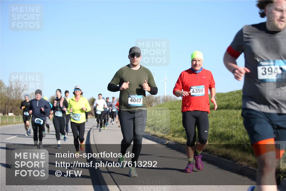 06.04.2025 - 44. Internationalen Wilhelmsburger Insellauf Jannik Wohlers http://msf.ph/oto/7613292 06.04.2025 09:29:37 Laufen 4196, 3886, 3973, 4047, 4359, 394 meine-sportfotos.de