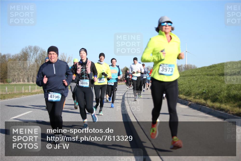 06.04.2025 - 44. Internationalen Wilhelmsburger Insellauf Jannik Wohlers http://msf.ph/oto/7613329 06.04.2025 09:29:39 Laufen 4196, 3886, 4202, 4304, 4372, 3973 meine-sportfotos.de