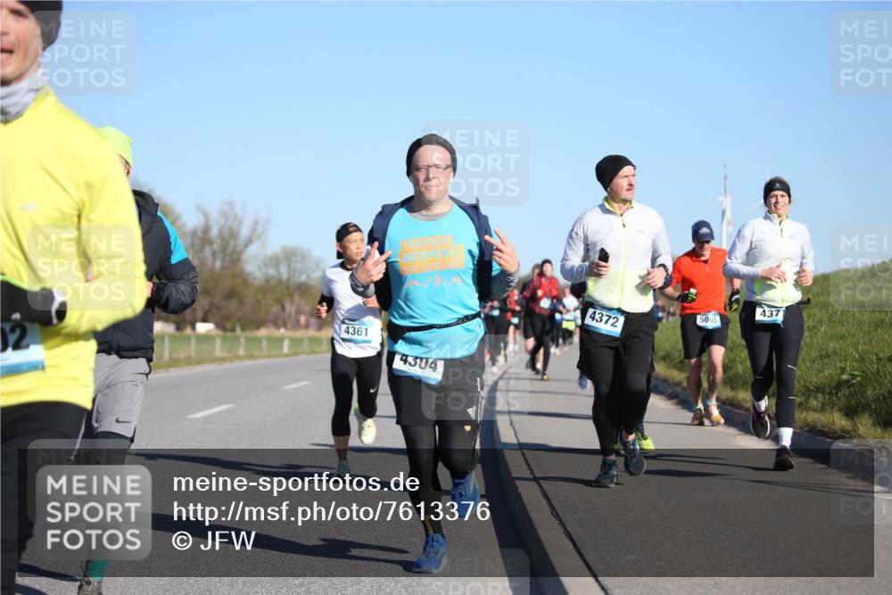 06.04.2025 - 44. Internationalen Wilhelmsburger Insellauf Jannik Wohlers http://msf.ph/oto/7613376 06.04.2025 09:29:42 Laufen 4361, 4304, 437, 5061, 4372 meine-sportfotos.de