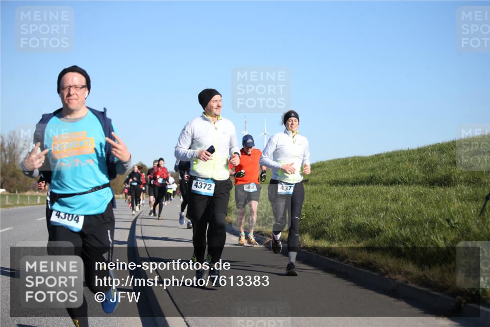 06.04.2025 - 44. Internationalen Wilhelmsburger Insellauf Jannik Wohlers http://msf.ph/oto/7613383 06.04.2025 09:29:43 Laufen 4304, 437, 4372, 5061 meine-sportfotos.de