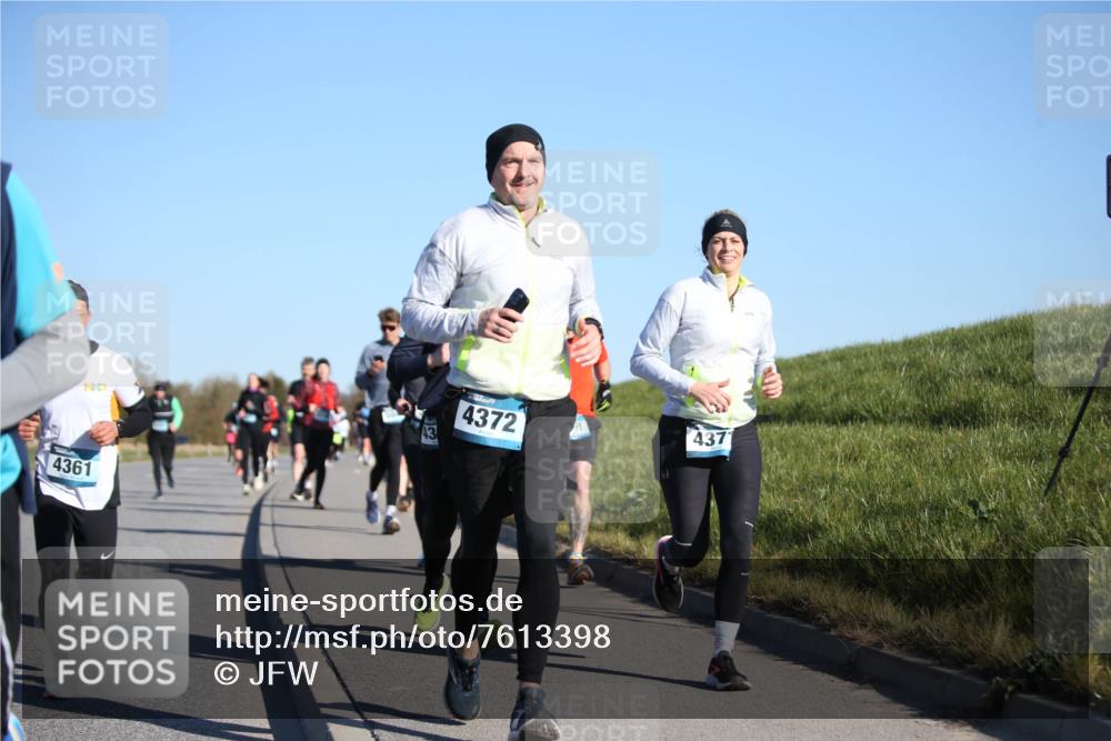 06.04.2025 - 44. Internationalen Wilhelmsburger Insellauf Jannik Wohlers http://msf.ph/oto/7613398 06.04.2025 09:29:43 Laufen 4361, 4372, 437 meine-sportfotos.de