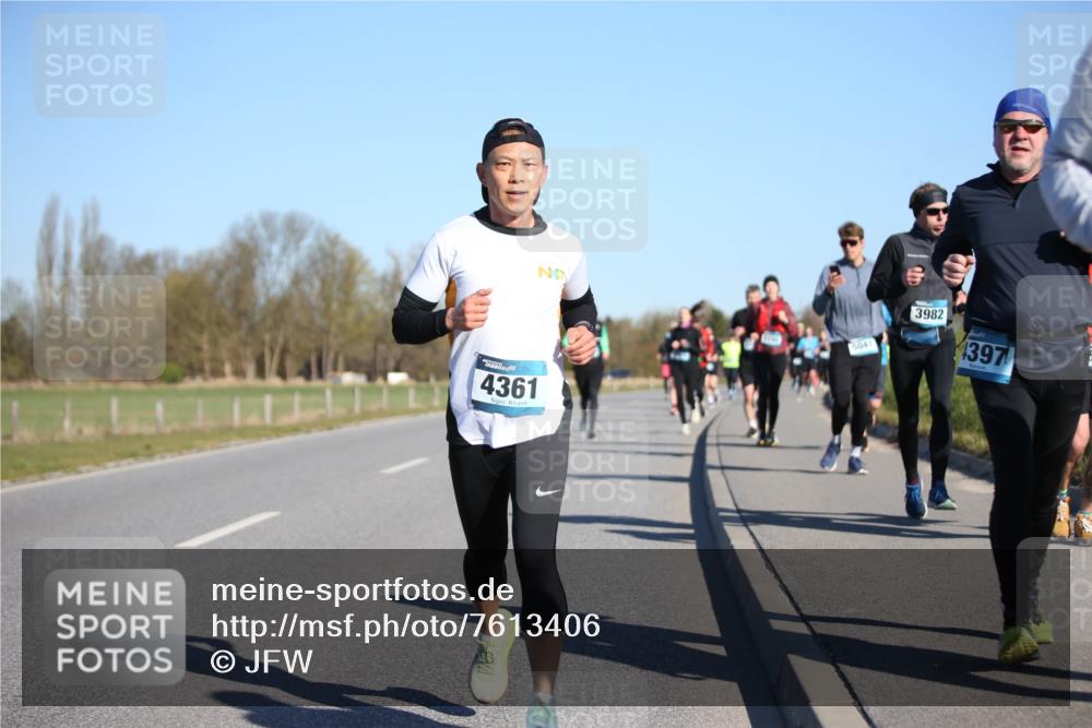 06.04.2025 - 44. Internationalen Wilhelmsburger Insellauf Jannik Wohlers http://msf.ph/oto/7613406 06.04.2025 09:29:44 Laufen 4361, 5041, 3982, 1397 meine-sportfotos.de