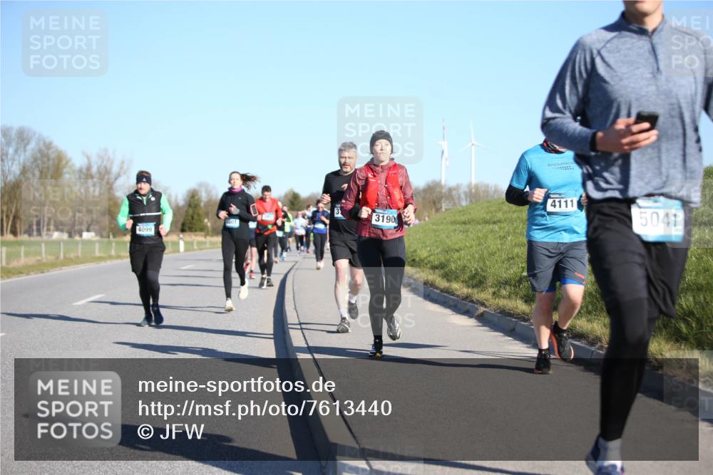 06.04.2025 - 44. Internationalen Wilhelmsburger Insellauf Jannik Wohlers http://msf.ph/oto/7613440 06.04.2025 09:29:48 Laufen 4111, 3190, 4601, 5041, 4099 meine-sportfotos.de
