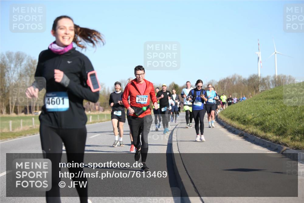 06.04.2025 - 44. Internationalen Wilhelmsburger Insellauf Jannik Wohlers http://msf.ph/oto/7613469 06.04.2025 09:29:52 Laufen 4601, 3915, 3957, 301 meine-sportfotos.de