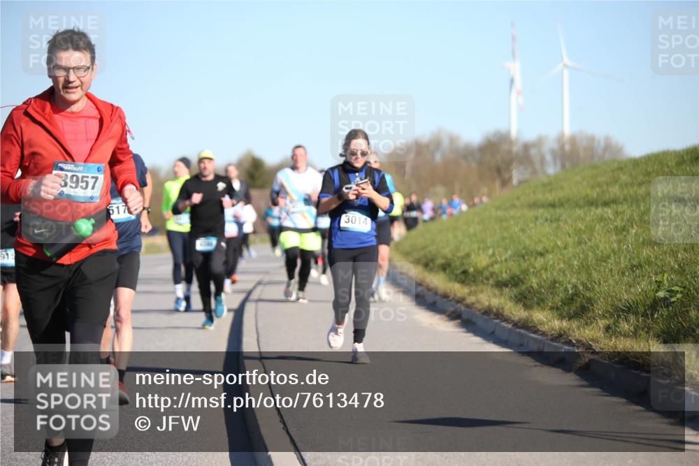 06.04.2025 - 44. Internationalen Wilhelmsburger Insellauf Jannik Wohlers http://msf.ph/oto/7613478 06.04.2025 09:29:53 Laufen 915, 3957, 3014 meine-sportfotos.de
