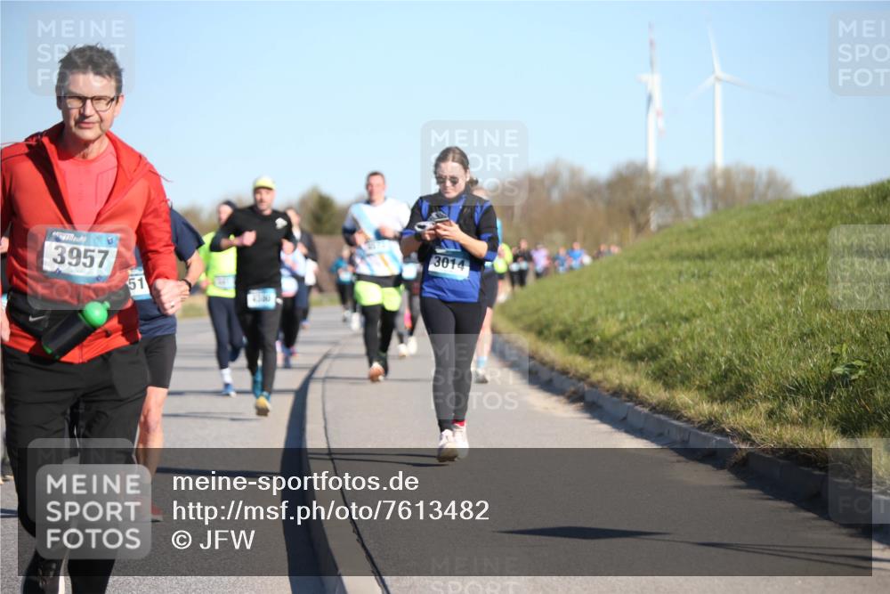06.04.2025 - 44. Internationalen Wilhelmsburger Insellauf Jannik Wohlers http://msf.ph/oto/7613482 06.04.2025 09:29:53 Laufen 3957, 51, 3014 meine-sportfotos.de