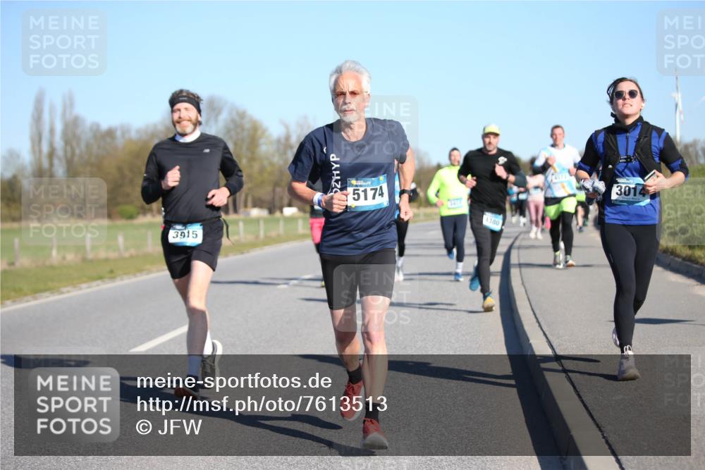 06.04.2025 - 44. Internationalen Wilhelmsburger Insellauf Jannik Wohlers http://msf.ph/oto/7613513 06.04.2025 09:29:56 Laufen 3915, 5174, 1417, 4380, 3014 meine-sportfotos.de