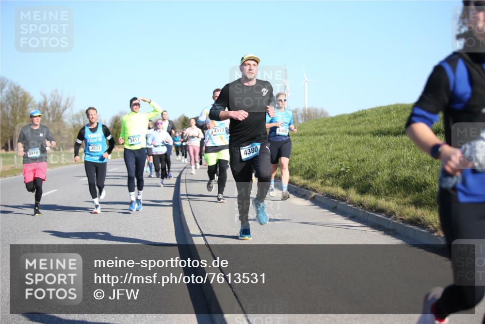 06.04.2025 - 44. Internationalen Wilhelmsburger Insellauf Jannik Wohlers http://msf.ph/oto/7613531 06.04.2025 09:29:57 Laufen 3418, 3833, 3417, 4573, 4450, 4380 meine-sportfotos.de