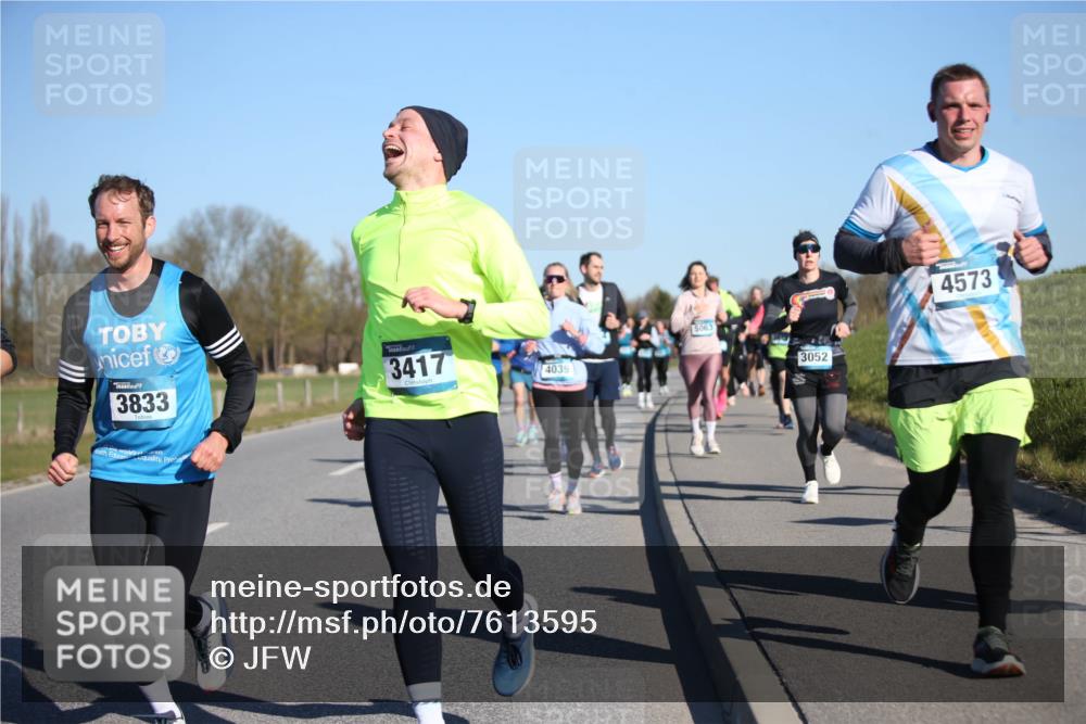 06.04.2025 - 44. Internationalen Wilhelmsburger Insellauf Jannik Wohlers http://msf.ph/oto/7613595 06.04.2025 09:30:00 Laufen 3833, 3417, 4039, 5063, 3052, 4573 meine-sportfotos.de