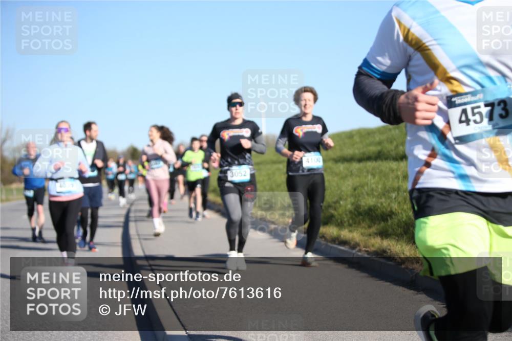 06.04.2025 - 44. Internationalen Wilhelmsburger Insellauf Jannik Wohlers http://msf.ph/oto/7613616 06.04.2025 09:30:01 Laufen 3052, 4100, 4573 meine-sportfotos.de