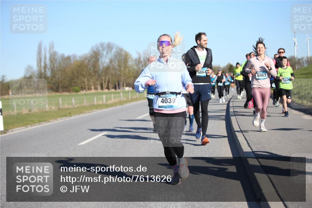 06.04.2025 - 44. Internationalen Wilhelmsburger Insellauf Jannik Wohlers http://msf.ph/oto/7613626 06.04.2025 09:30:03 Laufen 4039, 5064, 5063, 3845 meine-sportfotos.de