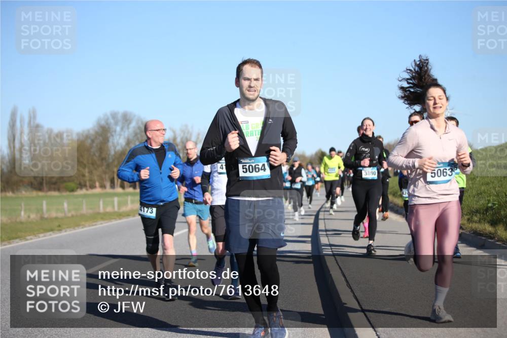 06.04.2025 - 44. Internationalen Wilhelmsburger Insellauf Jannik Wohlers http://msf.ph/oto/7613648 06.04.2025 09:30:04 Laufen 4173, 2, 16, 41, 5064, 3890, 424, 5063 meine-sportfotos.de
