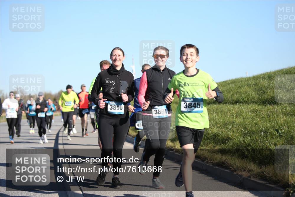 06.04.2025 - 44. Internationalen Wilhelmsburger Insellauf Jannik Wohlers http://msf.ph/oto/7613668 06.04.2025 09:30:06 Laufen 16, 3890, 42, 3891, 3845 meine-sportfotos.de
