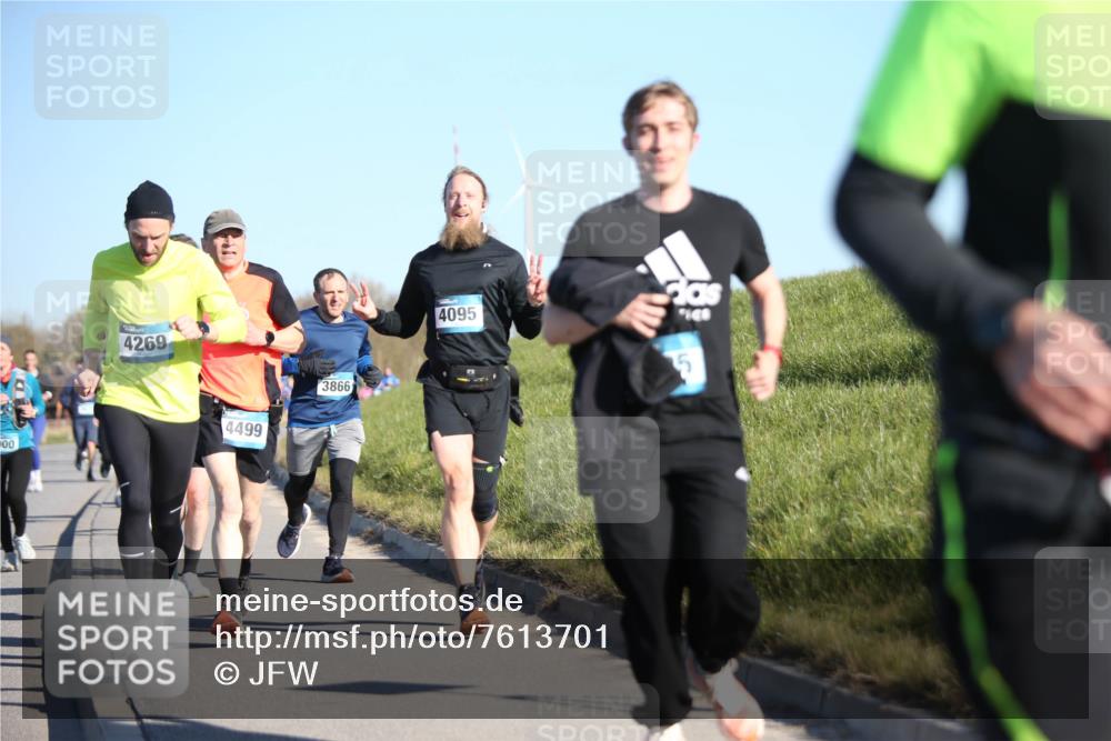 06.04.2025 - 44. Internationalen Wilhelmsburger Insellauf Jannik Wohlers http://msf.ph/oto/7613701 06.04.2025 09:30:08 Laufen 00, 4269, 4499, 3866, 4095, 5 meine-sportfotos.de