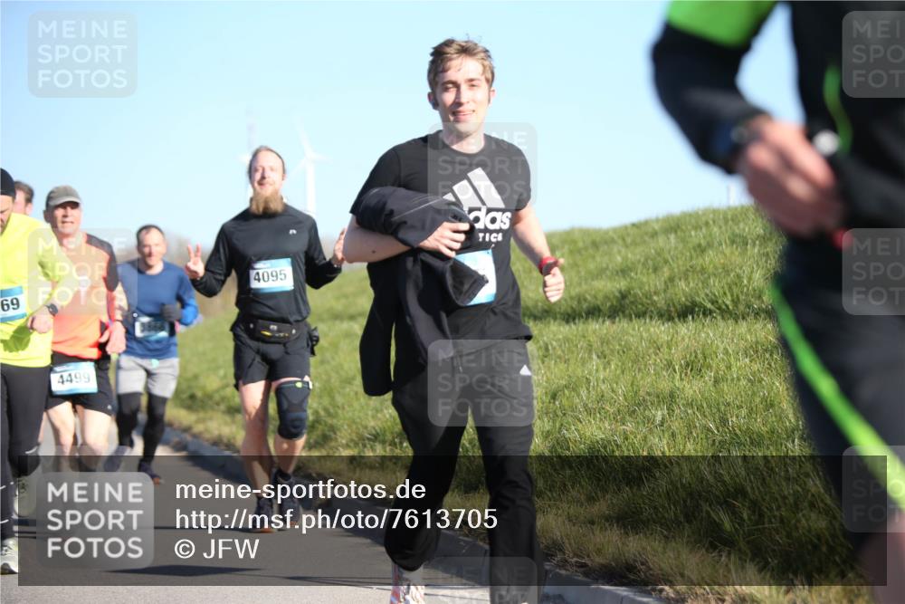 06.04.2025 - 44. Internationalen Wilhelmsburger Insellauf Jannik Wohlers http://msf.ph/oto/7613705 06.04.2025 09:30:08 Laufen 69, 4499, 4095 meine-sportfotos.de