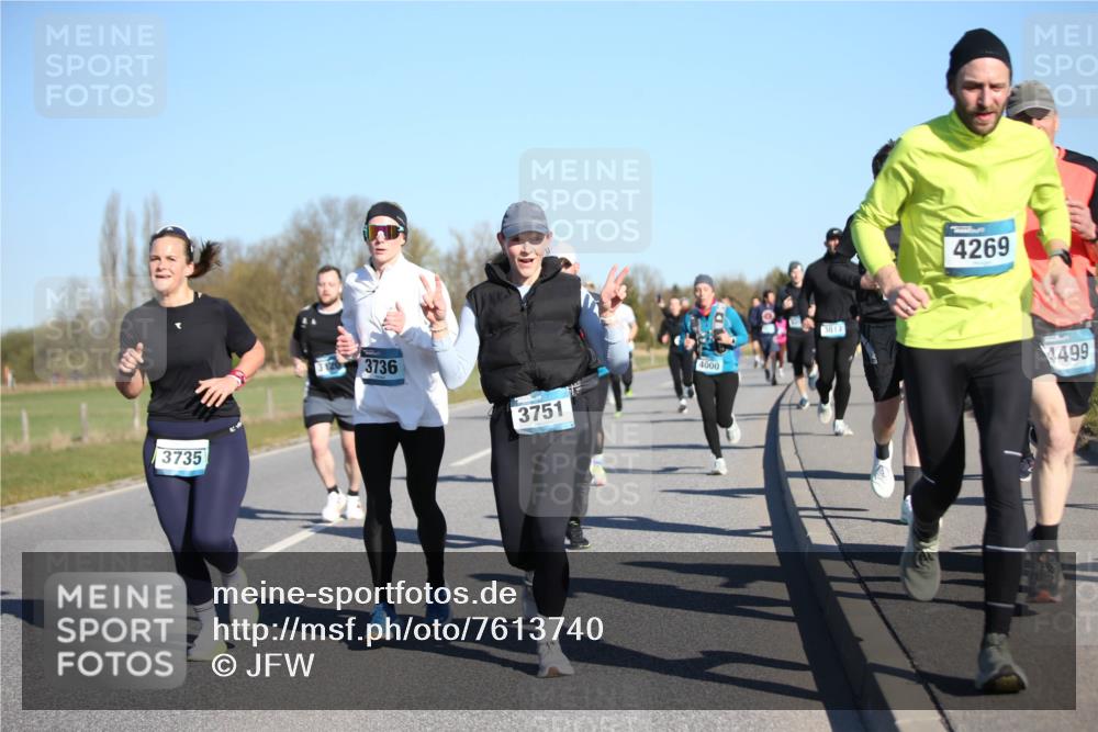 06.04.2025 - 44. Internationalen Wilhelmsburger Insellauf Jannik Wohlers http://msf.ph/oto/7613740 06.04.2025 09:30:10 Laufen 3735, 3736, 3751, 4000, 3017, 4269, 4499 meine-sportfotos.de