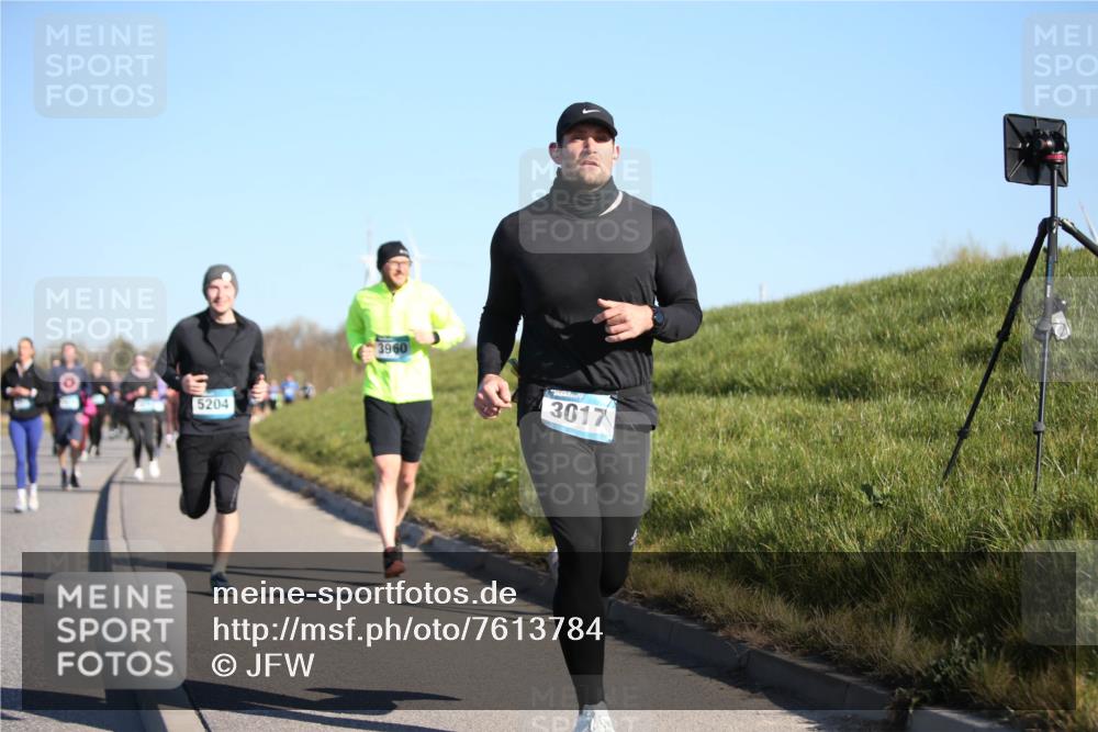 06.04.2025 - 44. Internationalen Wilhelmsburger Insellauf Jannik Wohlers http://msf.ph/oto/7613784 06.04.2025 09:30:14 Laufen 5204, 3960, 3017 meine-sportfotos.de
