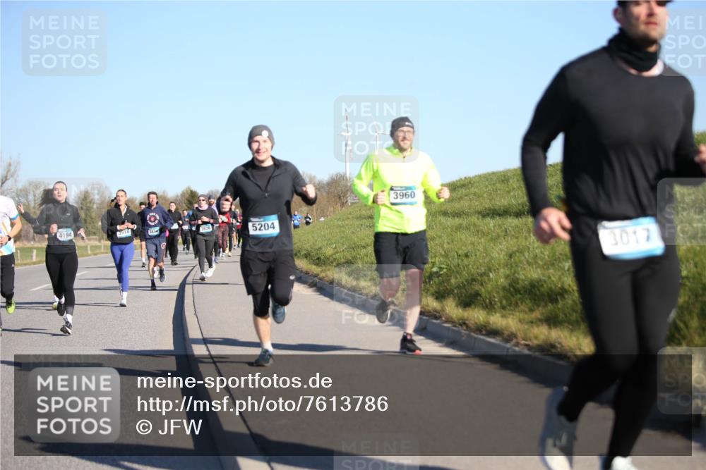 06.04.2025 - 44. Internationalen Wilhelmsburger Insellauf Jannik Wohlers http://msf.ph/oto/7613786 06.04.2025 09:30:15 Laufen 4194, 3918, 3874, 3876, 5204, 3960, 3017 meine-sportfotos.de