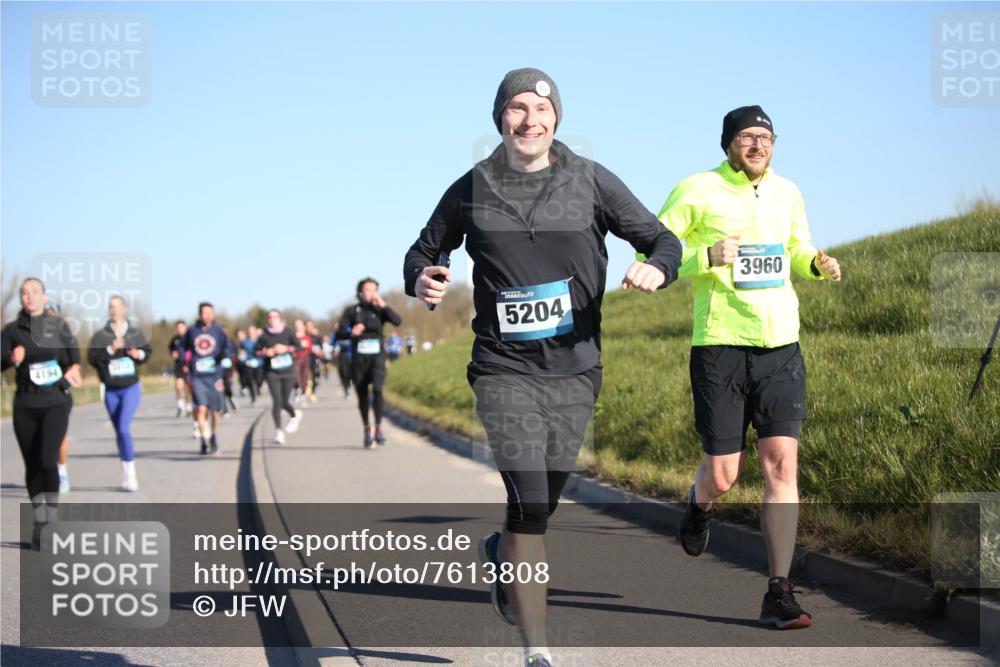 06.04.2025 - 44. Internationalen Wilhelmsburger Insellauf Jannik Wohlers http://msf.ph/oto/7613808 06.04.2025 09:30:16 Laufen 4194, 5204, 3960 meine-sportfotos.de