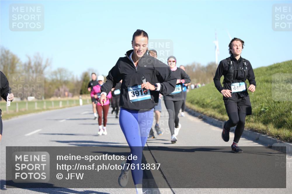 06.04.2025 - 44. Internationalen Wilhelmsburger Insellauf Jannik Wohlers http://msf.ph/oto/7613837 06.04.2025 09:30:19 Laufen 3918, 76, 4480 meine-sportfotos.de