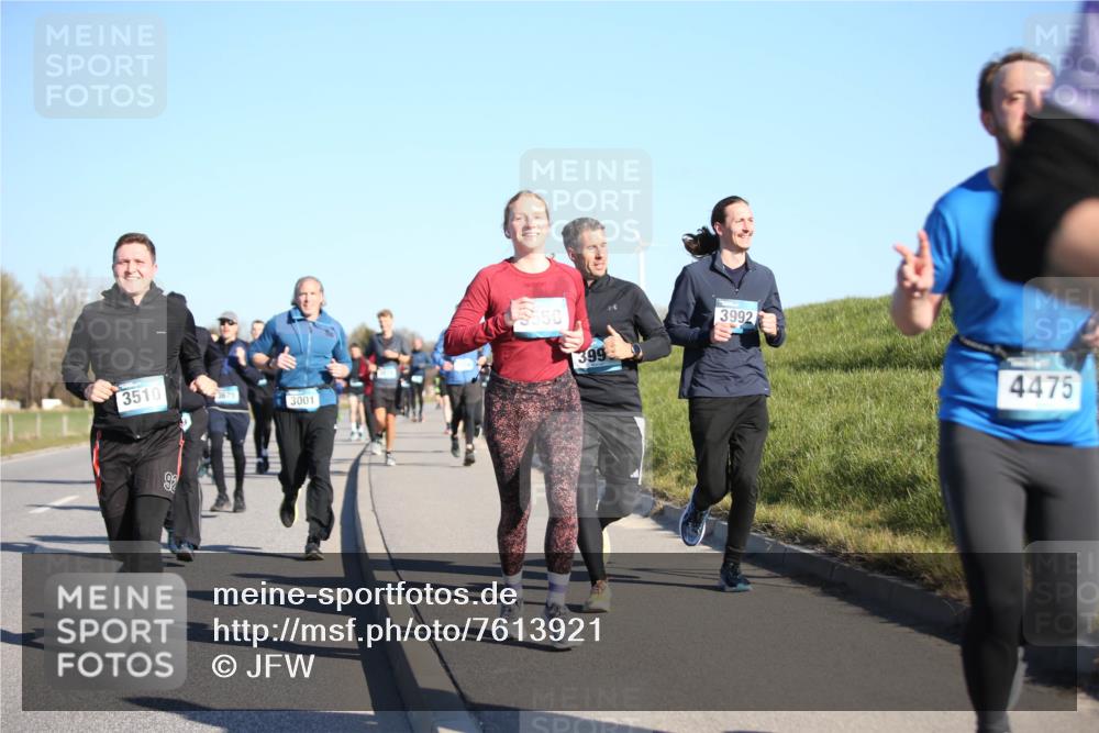 06.04.2025 - 44. Internationalen Wilhelmsburger Insellauf Jannik Wohlers http://msf.ph/oto/7613921 06.04.2025 09:30:26 Laufen 3510, 3675, 3001, 5550, 399, 3992, 4475 meine-sportfotos.de