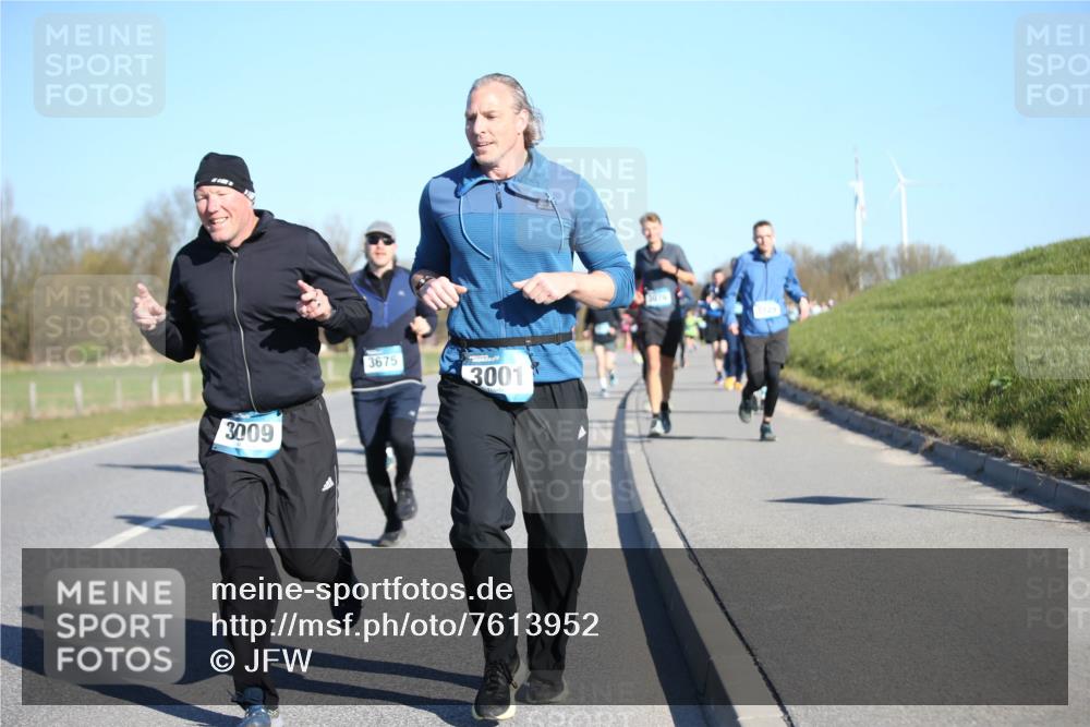 06.04.2025 - 44. Internationalen Wilhelmsburger Insellauf Jannik Wohlers http://msf.ph/oto/7613952 06.04.2025 09:30:28 Laufen 3009, 3675, 3001, 3076 meine-sportfotos.de