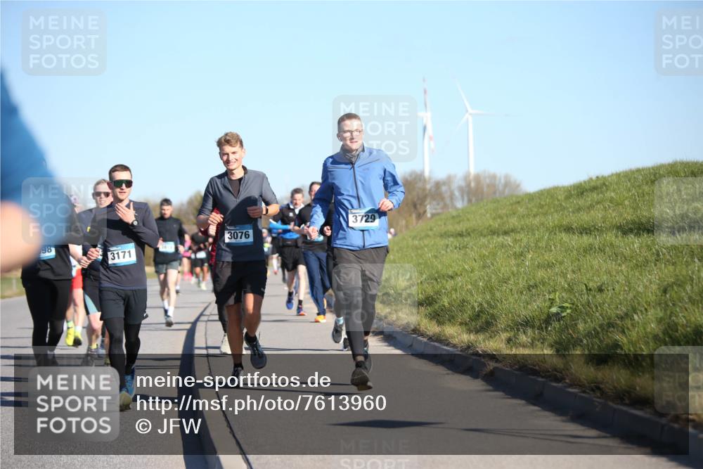 06.04.2025 - 44. Internationalen Wilhelmsburger Insellauf Jannik Wohlers http://msf.ph/oto/7613960 06.04.2025 09:30:29 Laufen 3076, 3171, 3729 meine-sportfotos.de