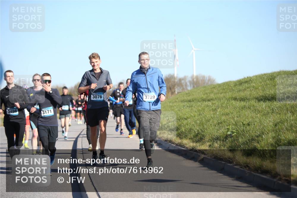 06.04.2025 - 44. Internationalen Wilhelmsburger Insellauf Jannik Wohlers http://msf.ph/oto/7613962 06.04.2025 09:30:29 Laufen 3076, 3498, 3171, 3729 meine-sportfotos.de