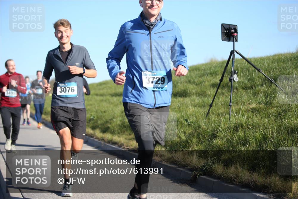 06.04.2025 - 44. Internationalen Wilhelmsburger Insellauf Jannik Wohlers http://msf.ph/oto/7613991 06.04.2025 09:30:32 Laufen 3076, 3491, 3729 meine-sportfotos.de