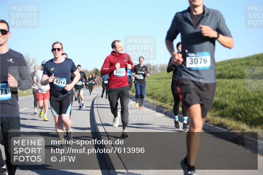 06.04.2025 - 44. Internationalen Wilhelmsburger Insellauf Jannik Wohlers http://msf.ph/oto/7613996 06.04.2025 09:30:33 Laufen 71, 4387, 4314, 3916, 3491, 357, 3076 meine-sportfotos.de