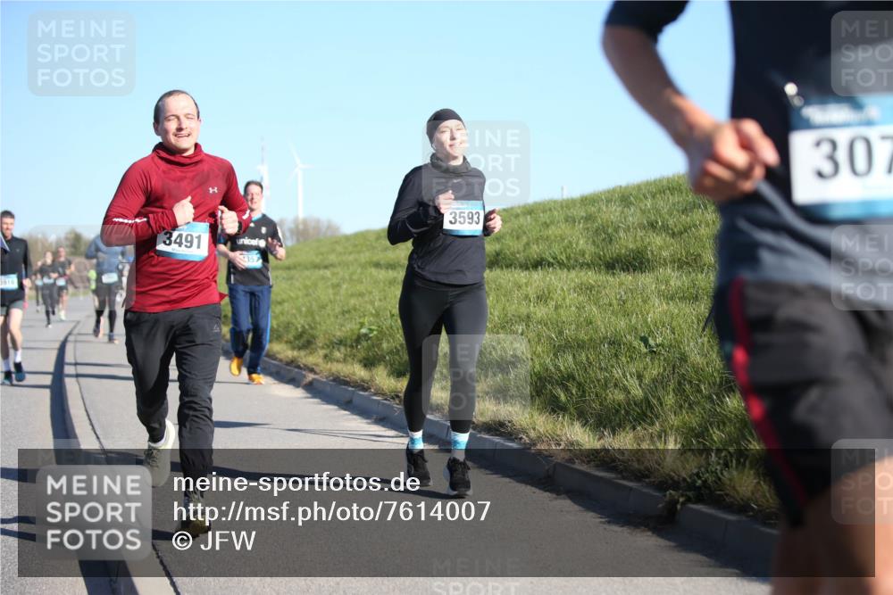 06.04.2025 - 44. Internationalen Wilhelmsburger Insellauf Jannik Wohlers http://msf.ph/oto/7614007 06.04.2025 09:30:33 Laufen 3916, 3491, 357, 3593, 307 meine-sportfotos.de