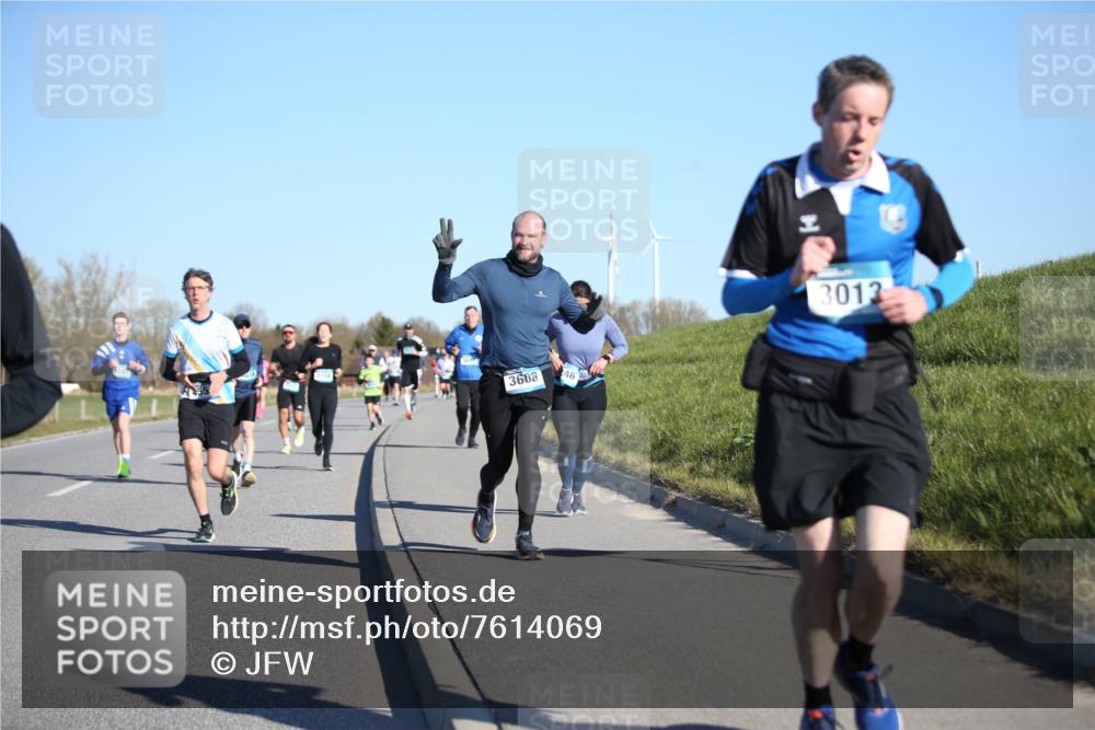 06.04.2025 - 44. Internationalen Wilhelmsburger Insellauf Jannik Wohlers http://msf.ph/oto/7614069 06.04.2025 09:30:38 Laufen 55, 3608, 46, 3013 meine-sportfotos.de