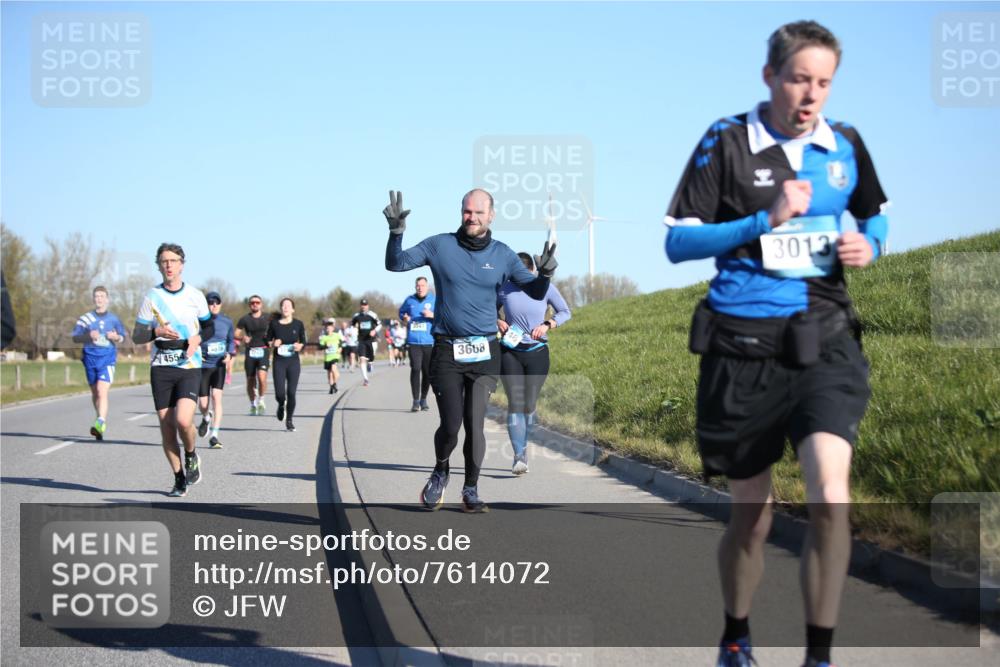 06.04.2025 - 44. Internationalen Wilhelmsburger Insellauf Jannik Wohlers http://msf.ph/oto/7614072 06.04.2025 09:30:38 Laufen 4554, 253, 3668, 3013 meine-sportfotos.de