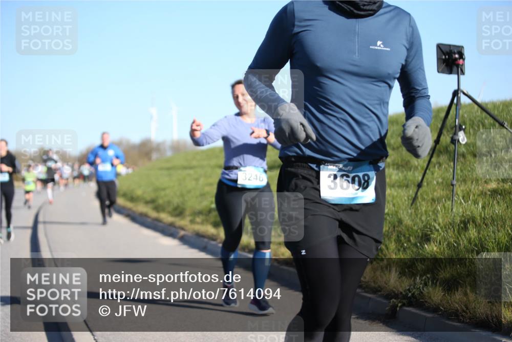 06.04.2025 - 44. Internationalen Wilhelmsburger Insellauf Jannik Wohlers http://msf.ph/oto/7614094 06.04.2025 09:30:40 Laufen 3246, 3608 meine-sportfotos.de