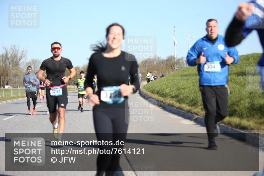 06.04.2025 - 44. Internationalen Wilhelmsburger Insellauf Jannik Wohlers http://msf.ph/oto/7614121 06.04.2025 09:30:44 Laufen 4394, 3743, 844, 3138, 3047 meine-sportfotos.de