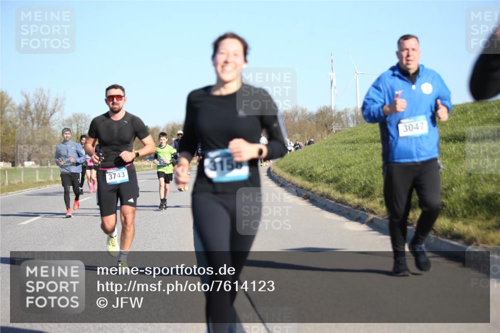 06.04.2025 - 44. Internationalen Wilhelmsburger Insellauf Jannik Wohlers http://msf.ph/oto/7614123 06.04.2025 09:30:44 Laufen 3047, 3743, 3158 meine-sportfotos.de