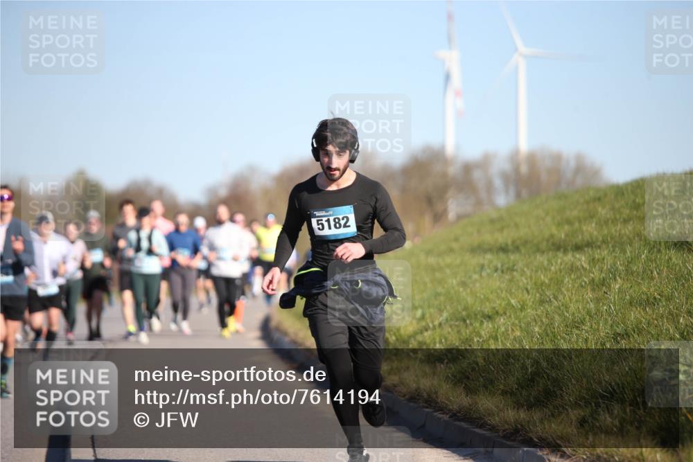 06.04.2025 - 44. Internationalen Wilhelmsburger Insellauf Jannik Wohlers http://msf.ph/oto/7614194 06.04.2025 09:30:50 Laufen 5182 meine-sportfotos.de