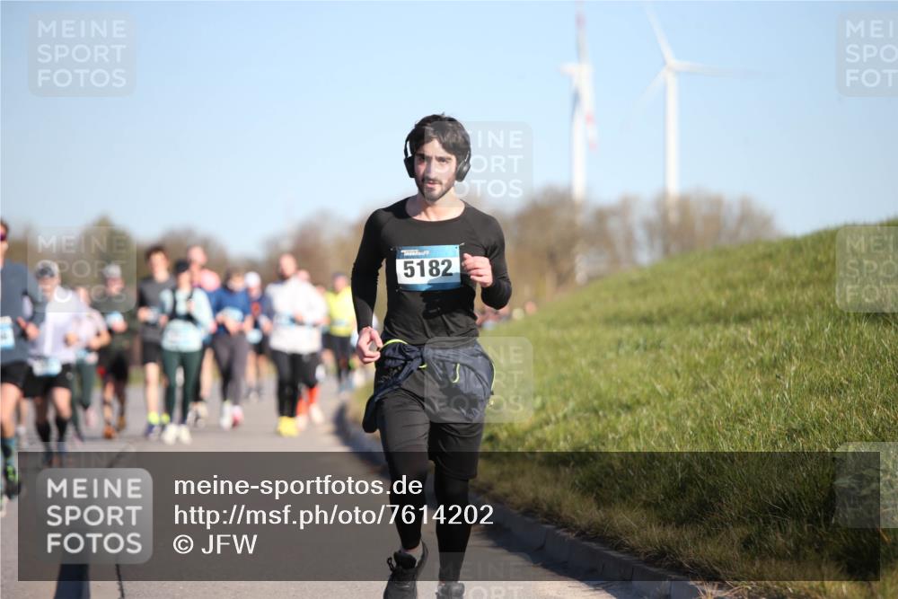 06.04.2025 - 44. Internationalen Wilhelmsburger Insellauf Jannik Wohlers http://msf.ph/oto/7614202 06.04.2025 09:30:51 Laufen 5182 meine-sportfotos.de