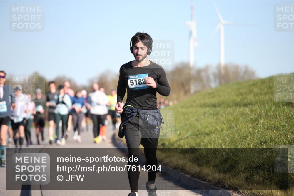 06.04.2025 - 44. Internationalen Wilhelmsburger Insellauf Jannik Wohlers http://msf.ph/oto/7614204 06.04.2025 09:30:51 Laufen 5182 meine-sportfotos.de