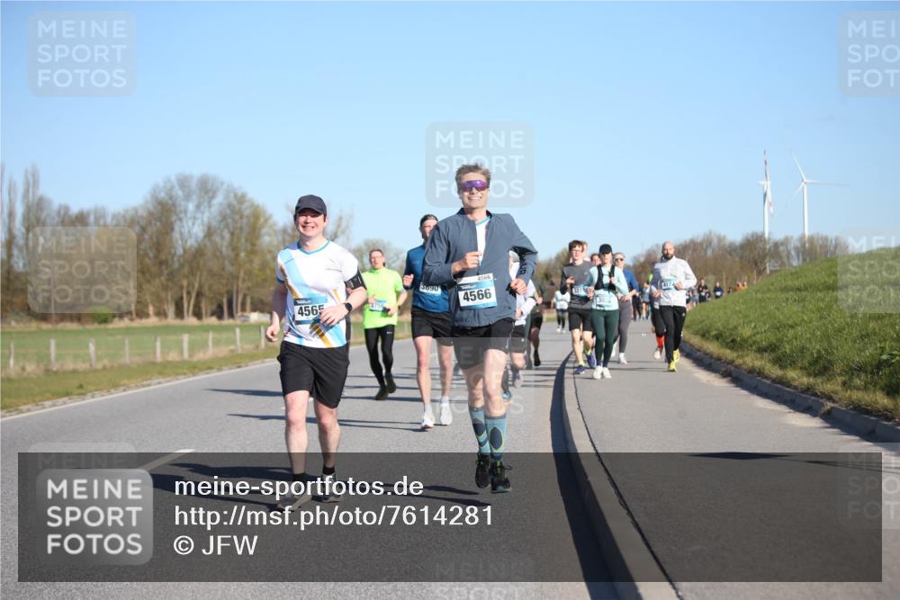 06.04.2025 - 44. Internationalen Wilhelmsburger Insellauf Jannik Wohlers http://msf.ph/oto/7614281 06.04.2025 09:30:57 Laufen 3690, 4566, 3020, 4565, 3756, 4172 meine-sportfotos.de