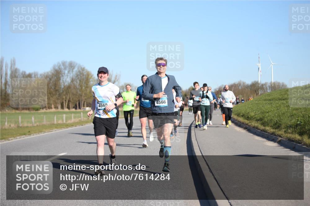 06.04.2025 - 44. Internationalen Wilhelmsburger Insellauf Jannik Wohlers http://msf.ph/oto/7614284 06.04.2025 09:30:57 Laufen 4565, 3756, 566, 4566, 3279 meine-sportfotos.de