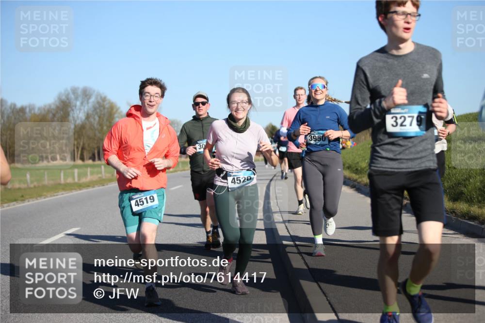 06.04.2025 - 44. Internationalen Wilhelmsburger Insellauf Jannik Wohlers http://msf.ph/oto/7614417 06.04.2025 09:31:03 Laufen 4519, 30, 4520, 3950, 327 meine-sportfotos.de