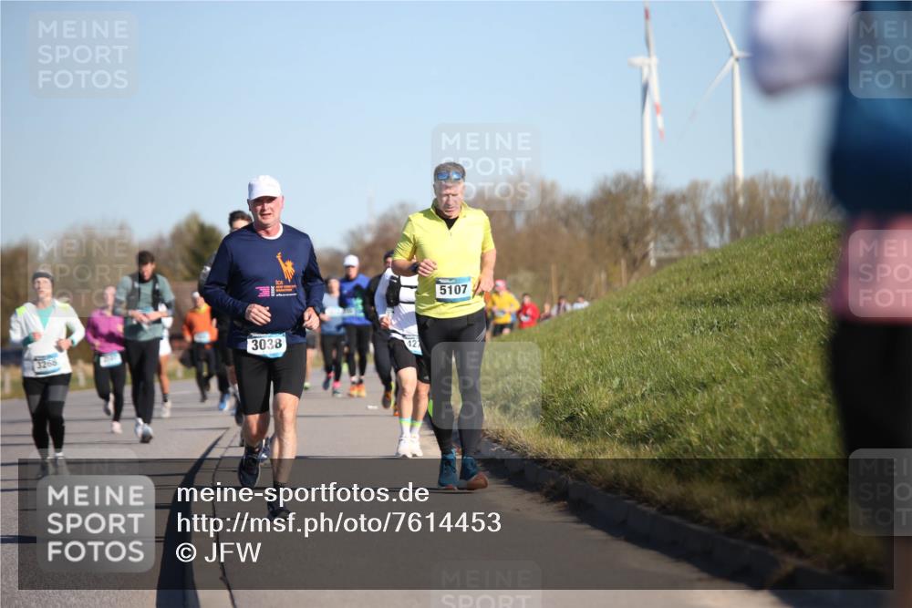 06.04.2025 - 44. Internationalen Wilhelmsburger Insellauf Jannik Wohlers http://msf.ph/oto/7614453 06.04.2025 09:31:06 Laufen 3268, 2107, 3038, 427, 5107 meine-sportfotos.de