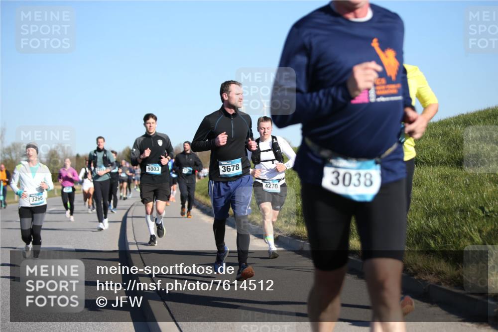 06.04.2025 - 44. Internationalen Wilhelmsburger Insellauf Jannik Wohlers http://msf.ph/oto/7614512 06.04.2025 09:31:12 Laufen 3268, 5003, 3678, 4270, 3038 meine-sportfotos.de